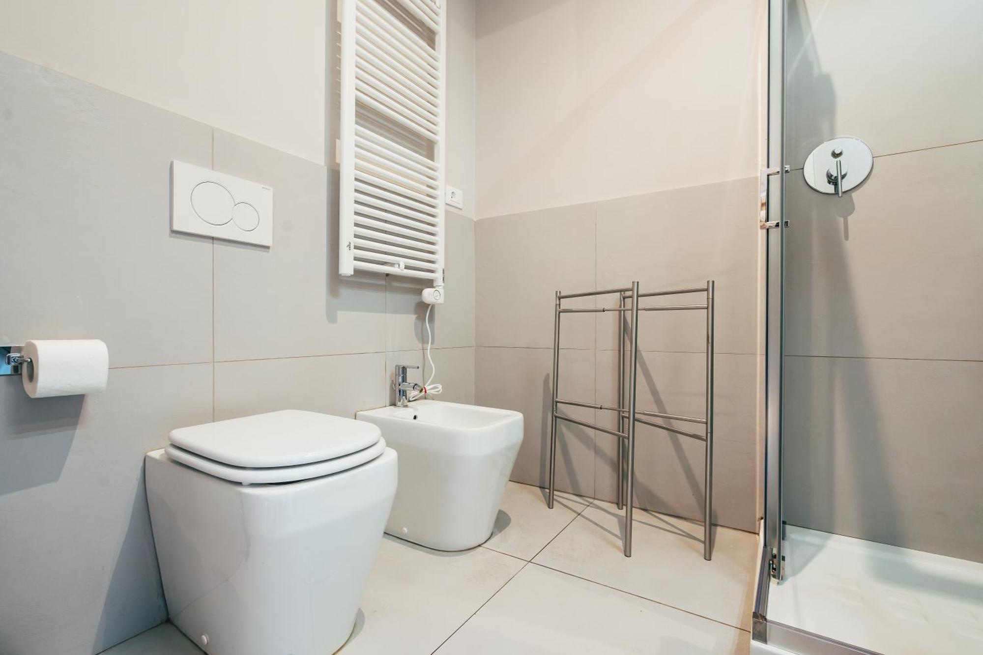 Bologna Suites - Private Bathroom Экстерьер фото