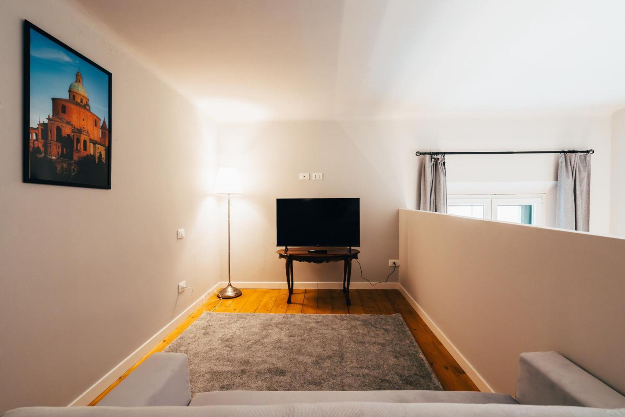 Bologna Suites - Private Bathroom Экстерьер фото