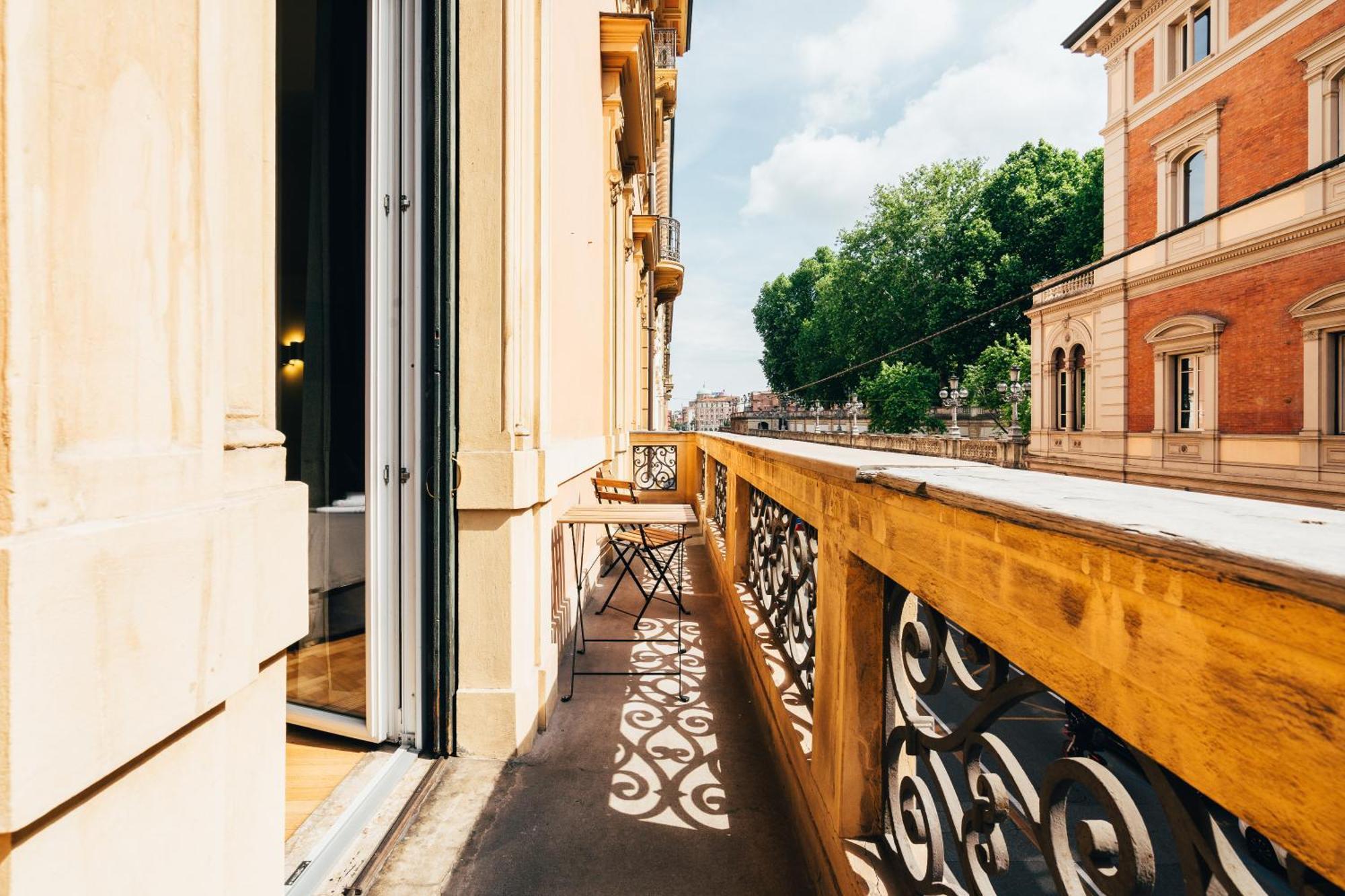 Bologna Suites - Private Bathroom Экстерьер фото