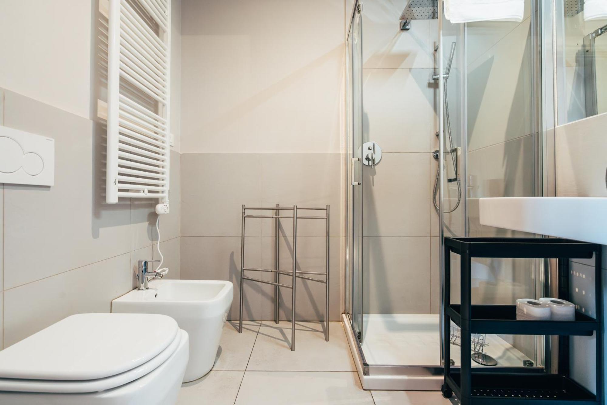 Bologna Suites - Private Bathroom Экстерьер фото