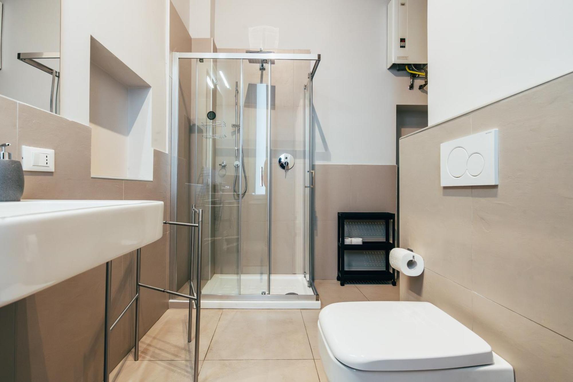 Bologna Suites - Private Bathroom Экстерьер фото