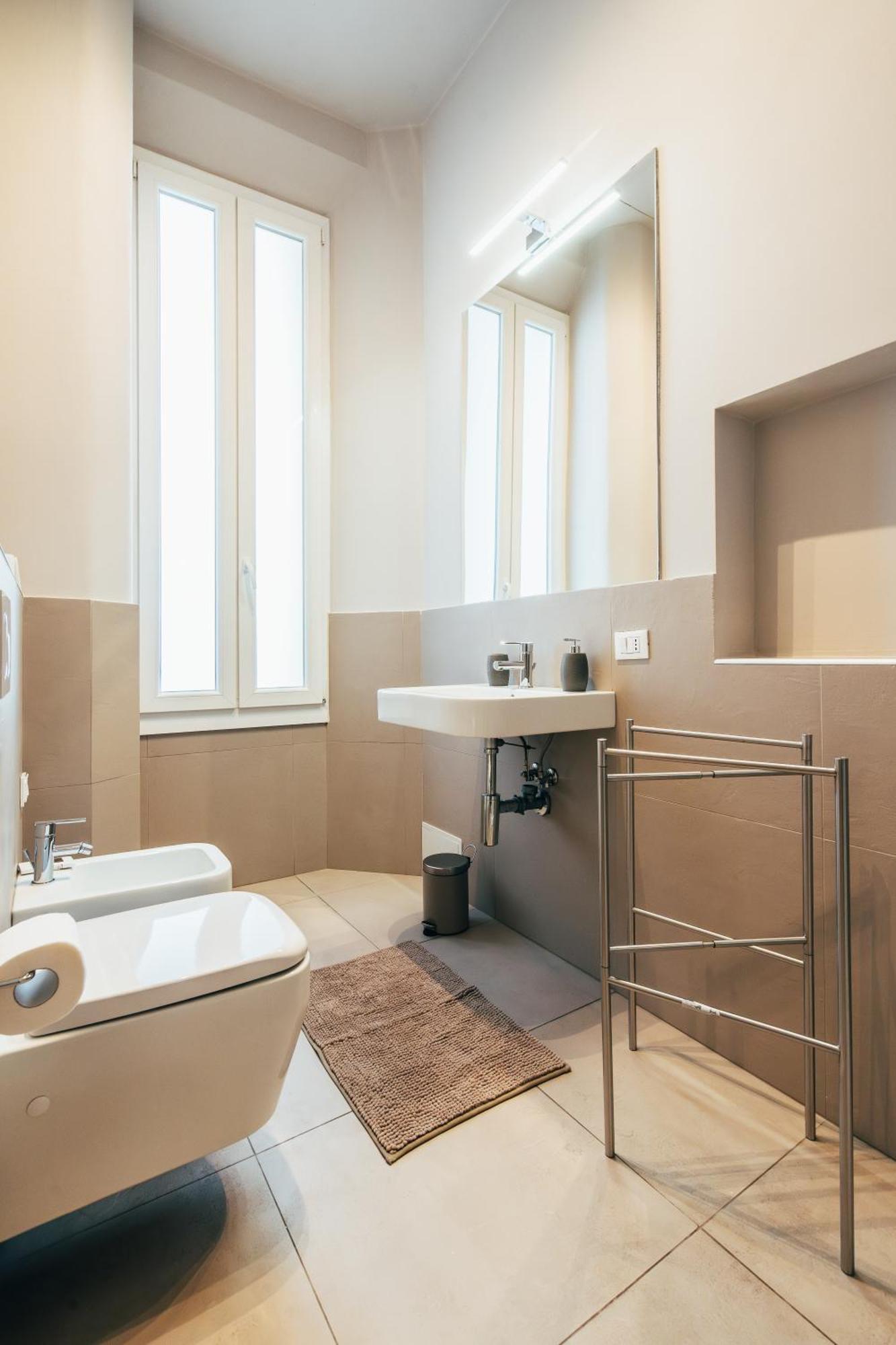 Bologna Suites - Private Bathroom Экстерьер фото