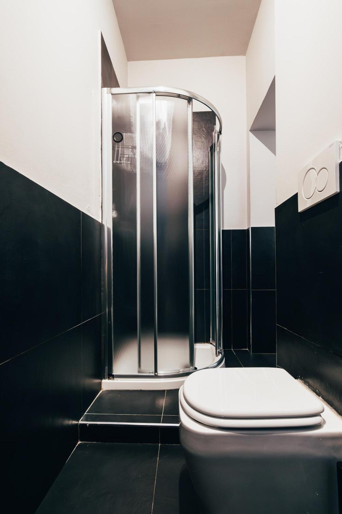 Bologna Suites - Private Bathroom Экстерьер фото