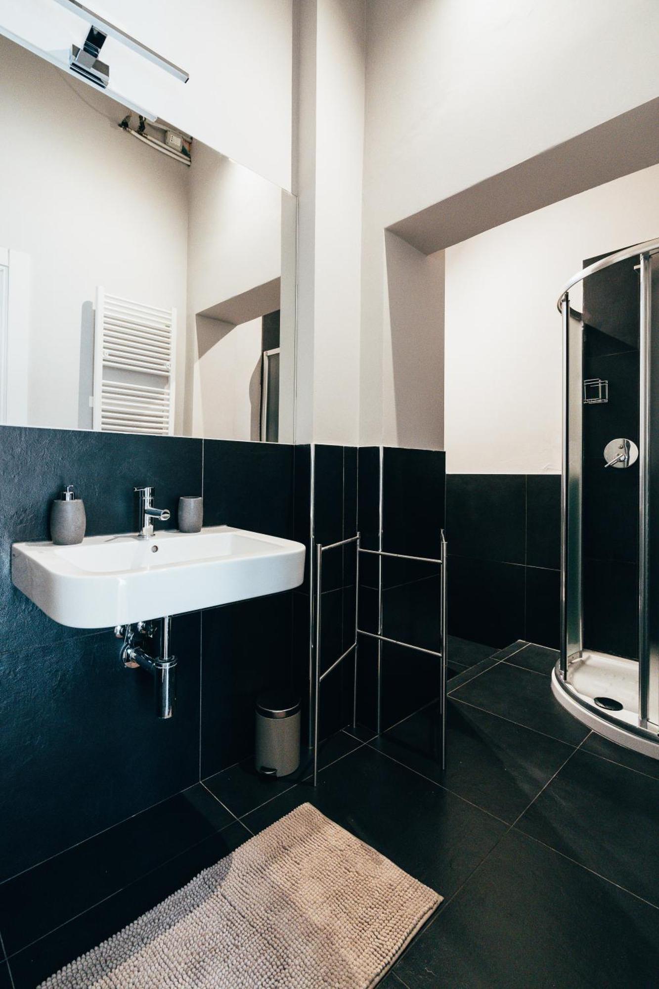 Bologna Suites - Private Bathroom Экстерьер фото